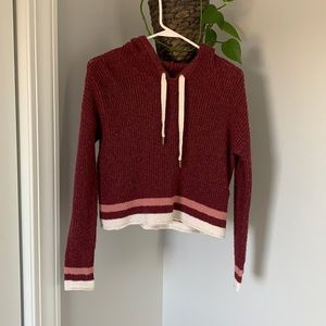 Cropped sweater with hood